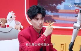 胡先煦亲测！央视主持天团都在用！追觅AI智能戒指成为首个亮相春晚的AI智能硬件！